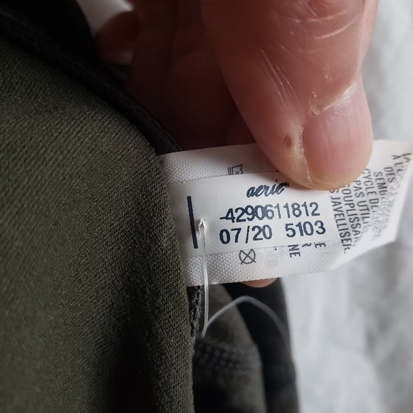 Aerie Offline The Hugger High Waisted Crackle Legging Olive/Army Green Sz M NWT - Picture 13 of 13